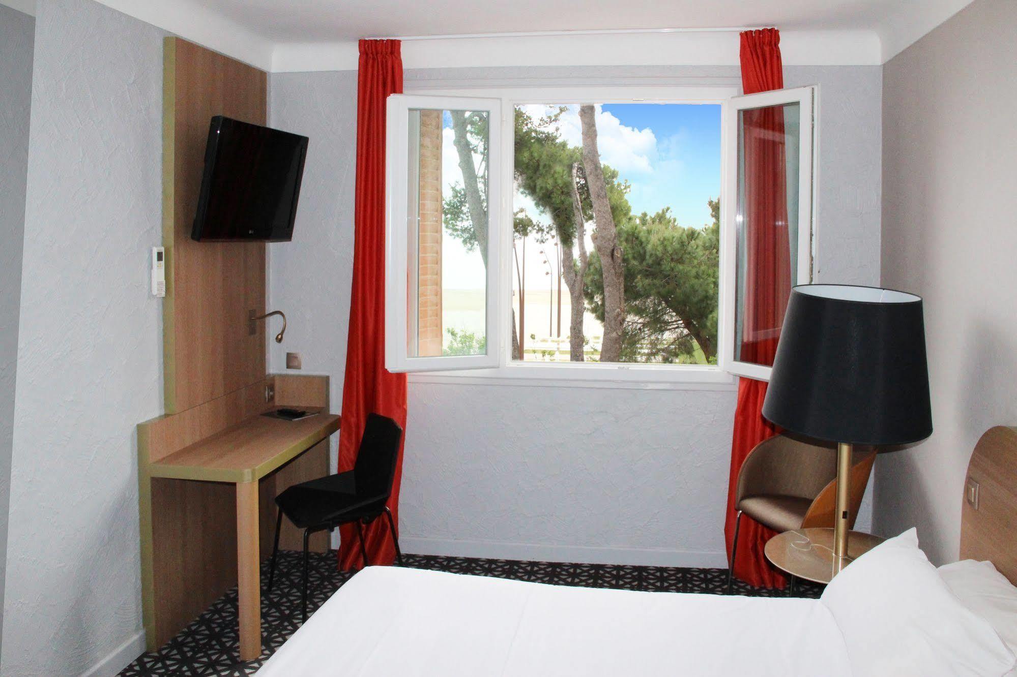 Hotel Beau Rivage Argelès-sur-Mer Exterior foto
